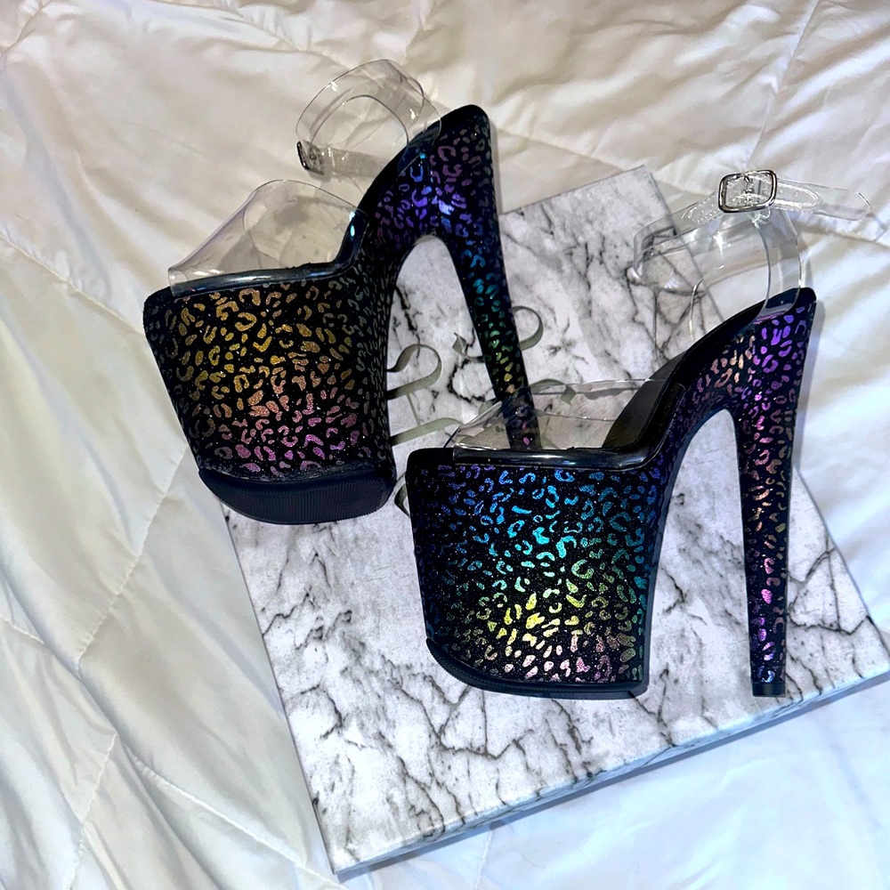 Hella Heels: Jungle Leopard Stiletto in color Moonlight size 8. In 8in stiletto